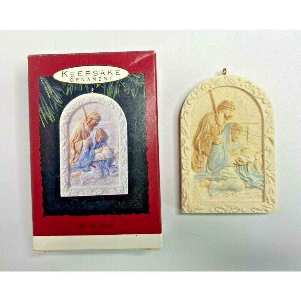 1993 Hallmark He Is Born Ornament U20